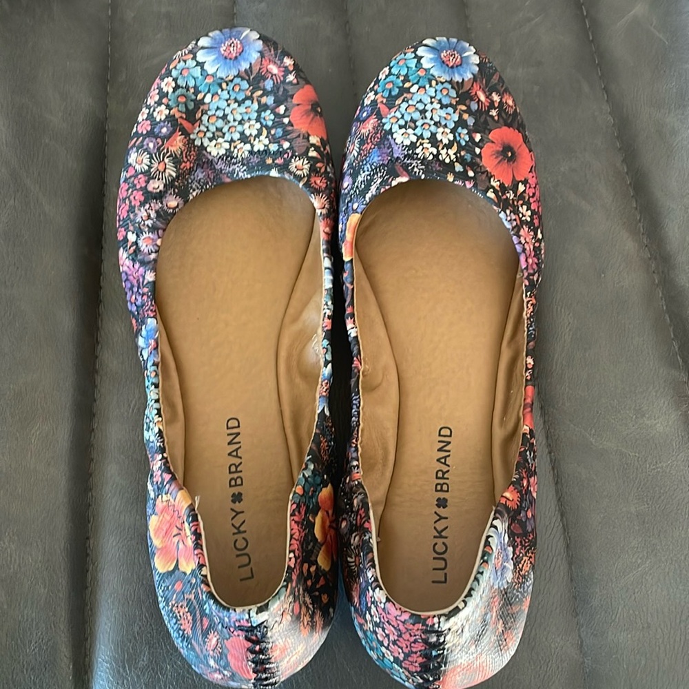 Lucky Brand floral flats, minimal wear